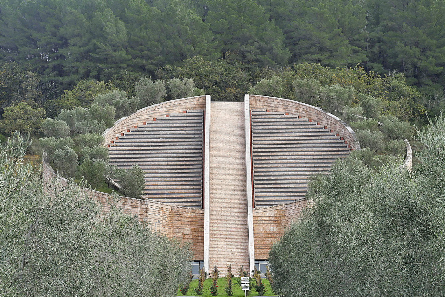 Cantina Petra Suvereto - 1/0